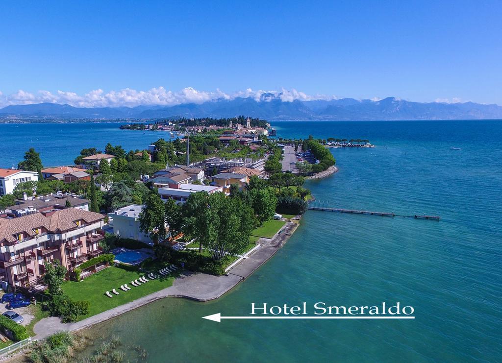 Hotel Smeraldo Сирмионе Екстериор снимка