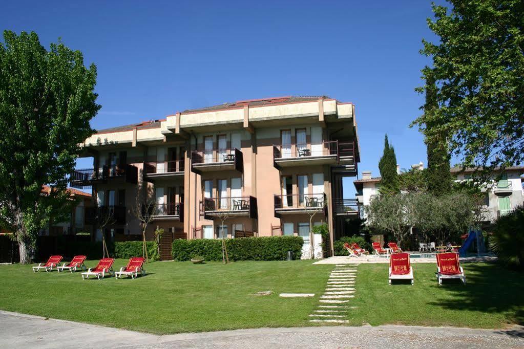 Hotel Smeraldo Сирмионе Екстериор снимка